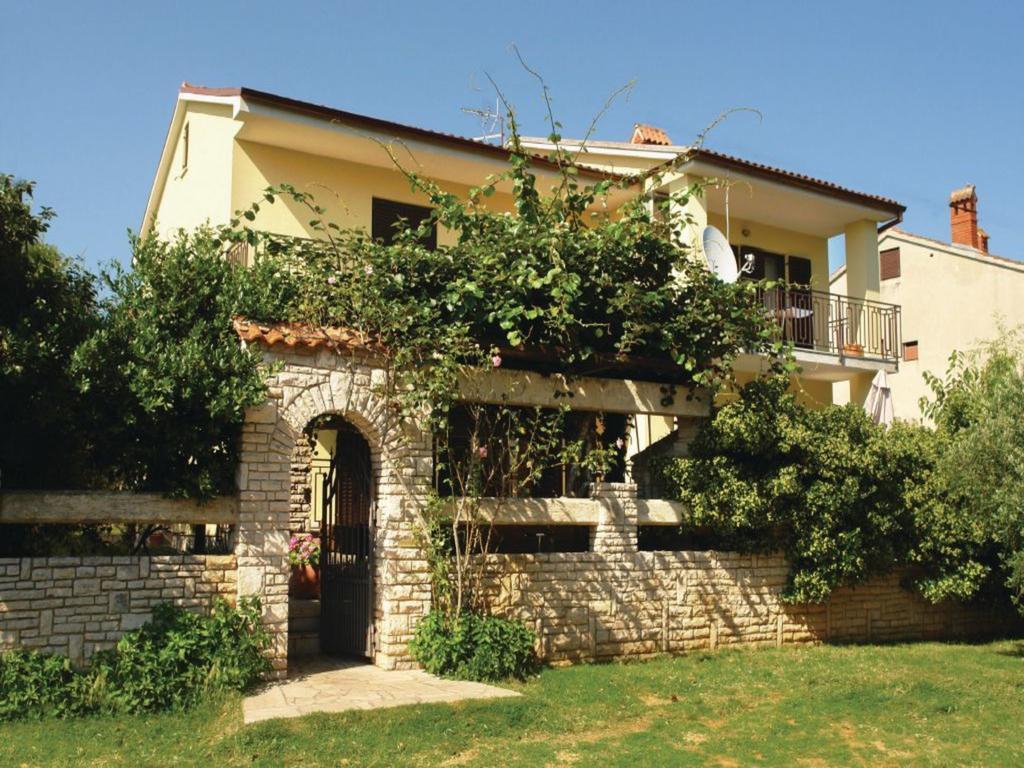 Apartman Eta Appartamento Pola Esterno foto