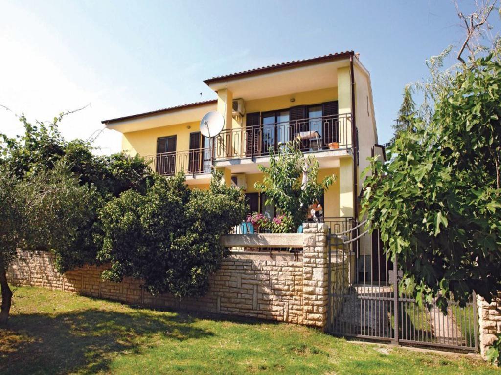 Apartman Eta Appartamento Pola Esterno foto
