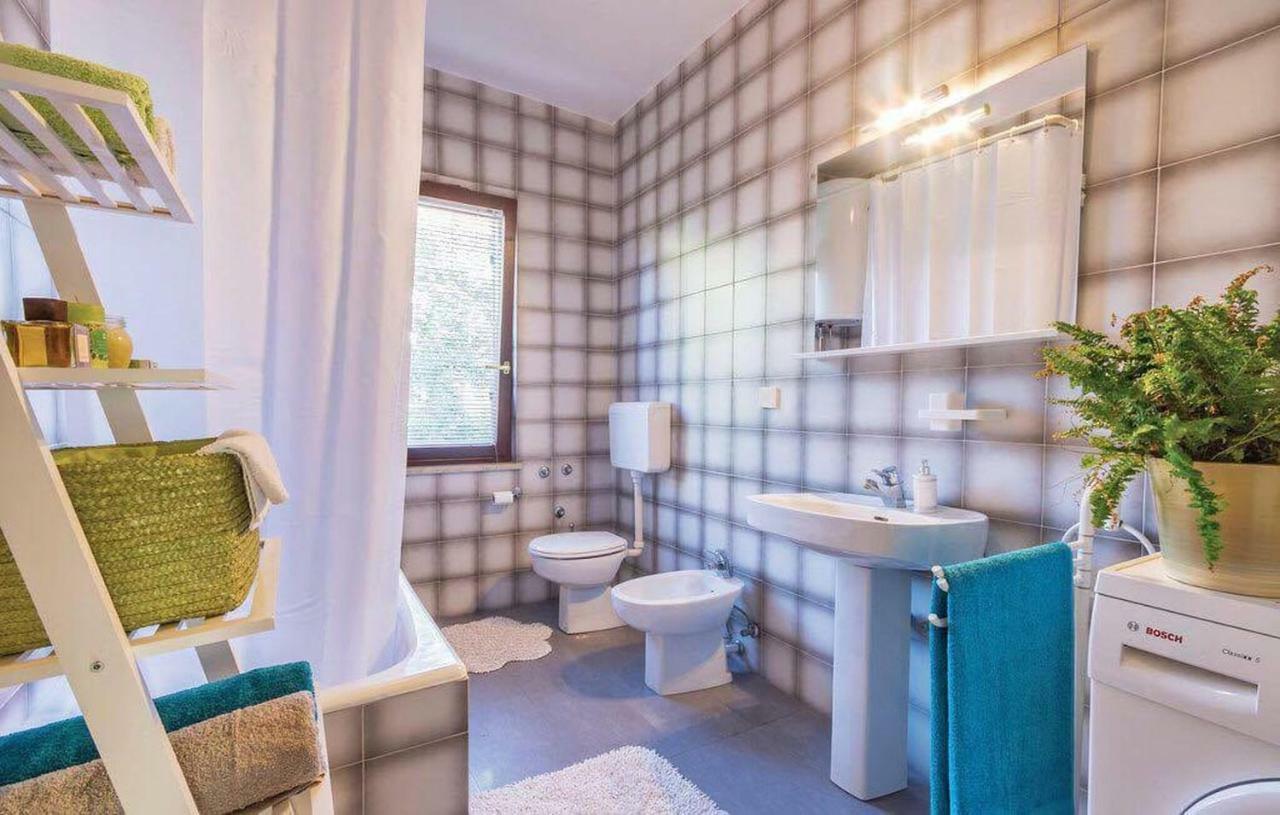 Apartman Eta Appartamento Pola Esterno foto
